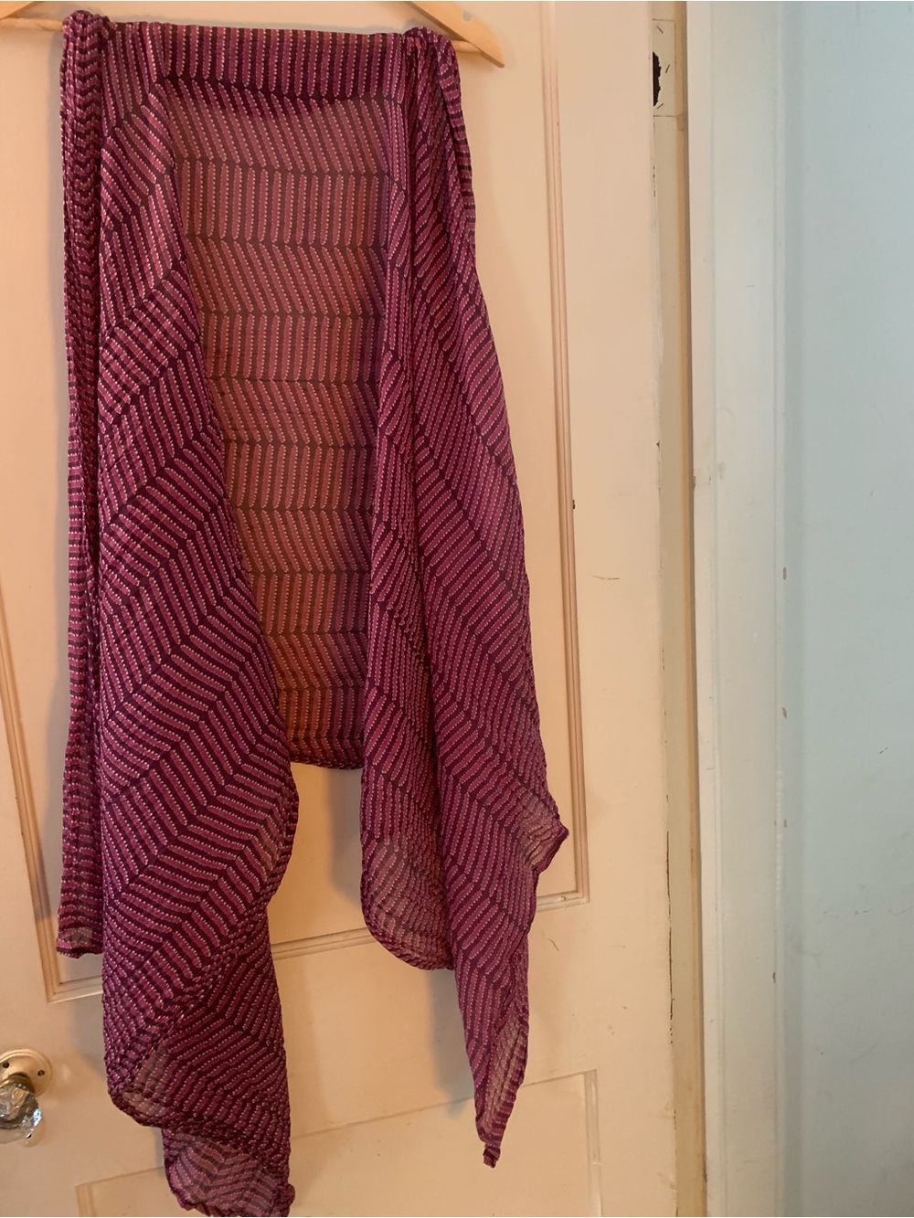 Graymarket Designs 100% Cotton Lightweight Pink Chevron Scarf